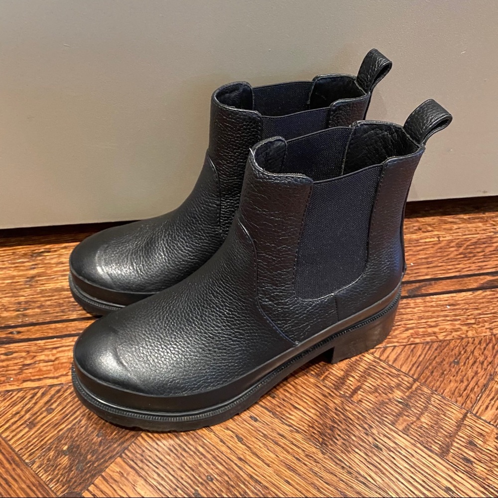 Hunter Black Ankle Rain Boots Size 6